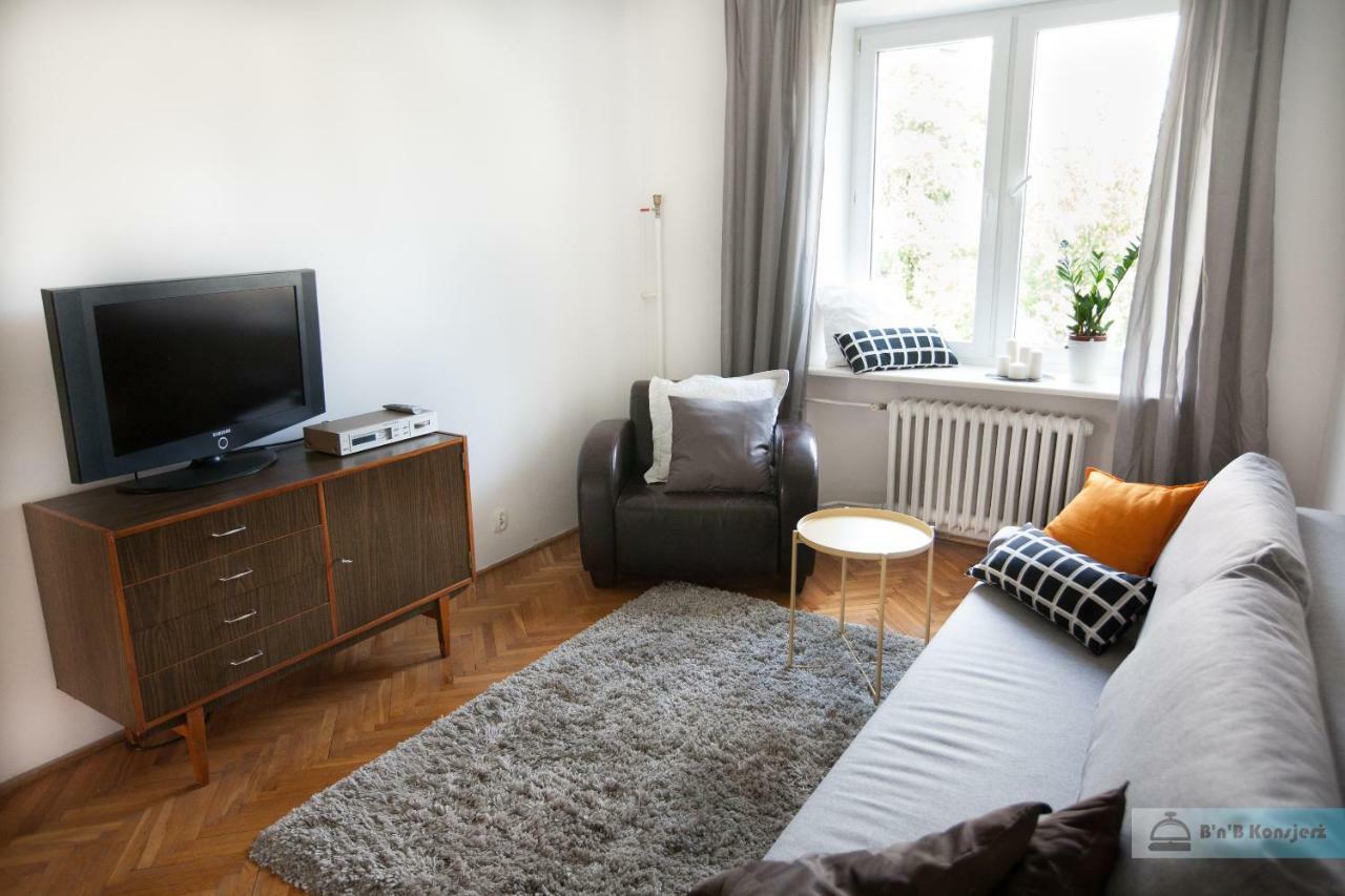 Апартаменты Warsaw Concierge Bracka Retro Flat Экстерьер фото